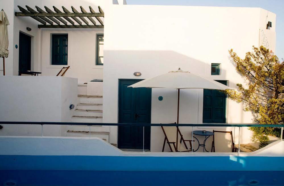Oia'S Sunset Hotel Exterior photo