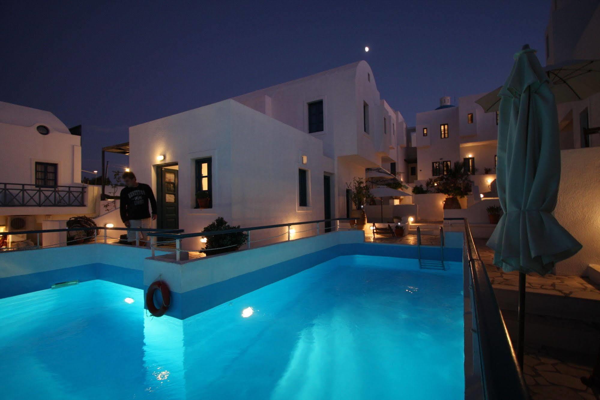 Oia'S Sunset Hotel Exterior photo
